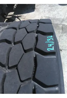 BRIDGESTONE 315/80R22.5 TIRE