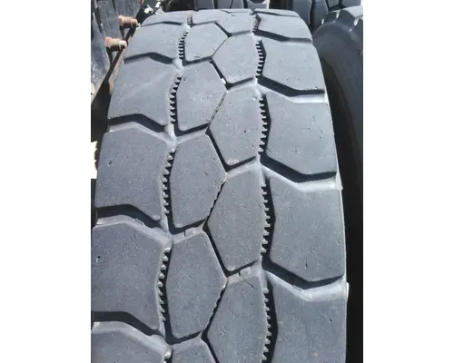 BRIDGESTONE 315/80R22.5 TIRE