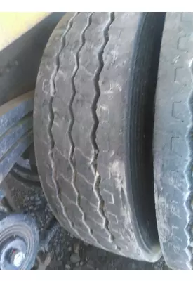 BRIDGESTONE 315/80R22.5 TIRE