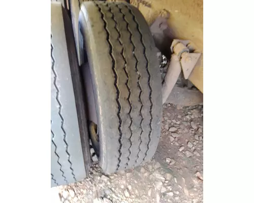 BRIDGESTONE 315/80R22.5 TIRE