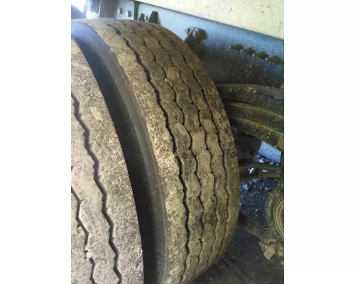 BRIDGESTONE 315/80R22.5 TIRE