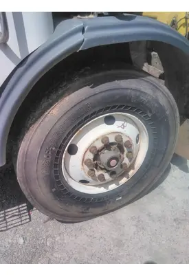 BRIDGESTONE 315/80R22.5 TIRE