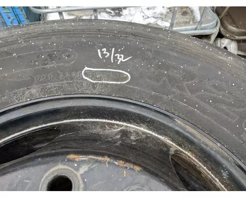 BUDD 22.5 X 7.5 Tire and Rim