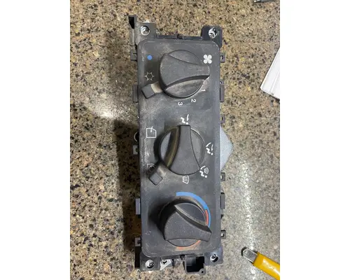 ECM (HVAC) BEHR FL70 Truck Salvage International Inc