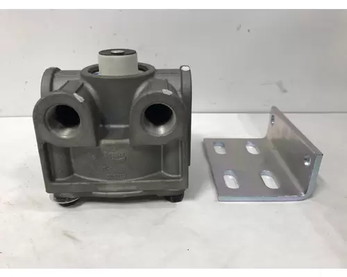 Bendix 065125 Air Valve
