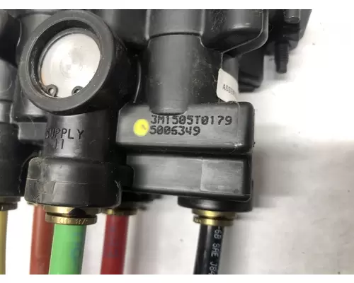 Bendix 5006349 Air Valve