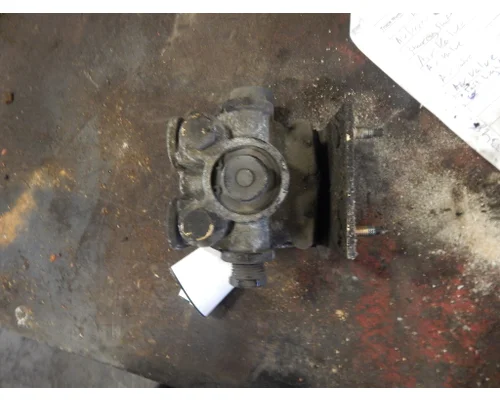 Bendix 8600 680 Air Valves OEM# T-294826 in Holland, MI $20.00 #46372