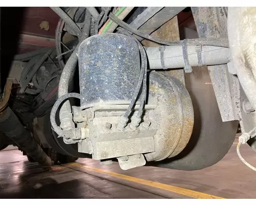 Bendix AD-IS Air Dryer