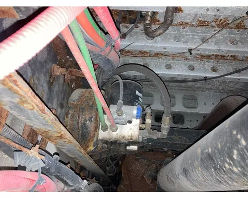 Bendix AD-IS Air Dryer