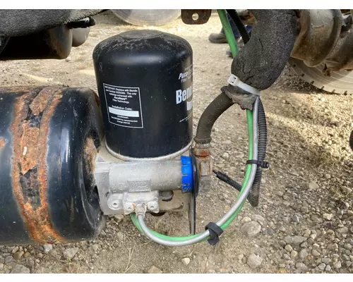 Bendix AD-IS Air Dryer