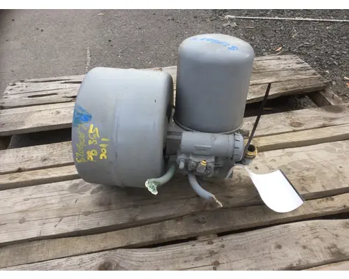 Air Dryer BENDIX AD-IS LKQ KC Truck Parts - Inland Empire