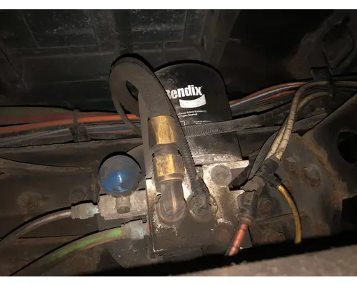 Air Dryer Bendix AD-IS Vander Haags Inc WM