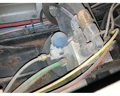 Air Dryer Bendix AD-IS Vander Haags Inc WM