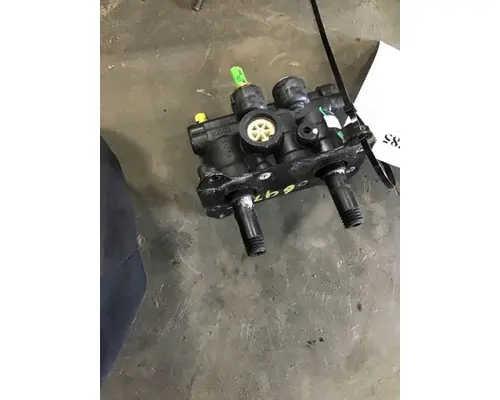 Bendix MV-3 944 Air Brake Valves