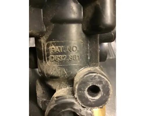 Bendix MV-3 944 Air Brake Valves
