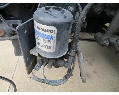 Air Dryer BENDIX SYSTEM SAVER 1200 Tim Jordan's Truck Parts, Inc.