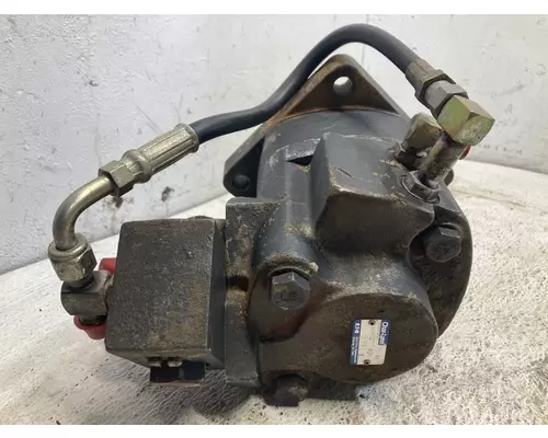 Bobcat 325 Equip Hydraulic Motor