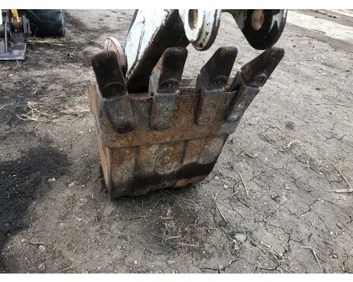 Bobcat 325 Equipment (Mounted)