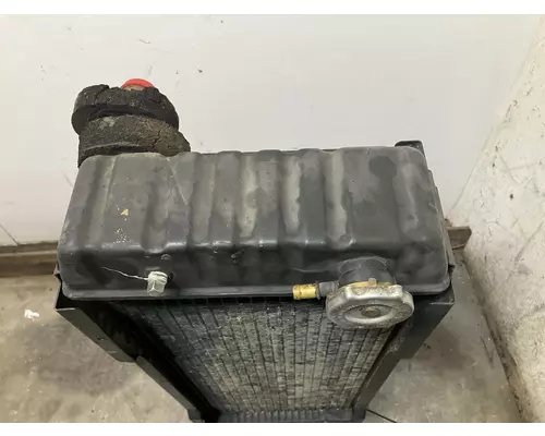 Bobcat 753 Equip Radiator