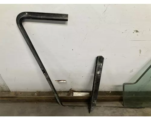 Bobcat 753 Equip Side Glass