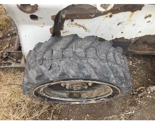 Bobcat S630 Equip Tire and Rim