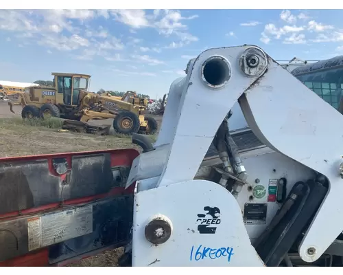 Bobcat S650 Equip Linkage