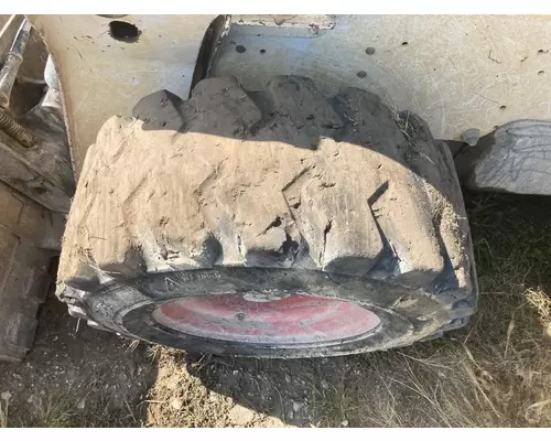 Bobcat S650 Equip Tire and Rim