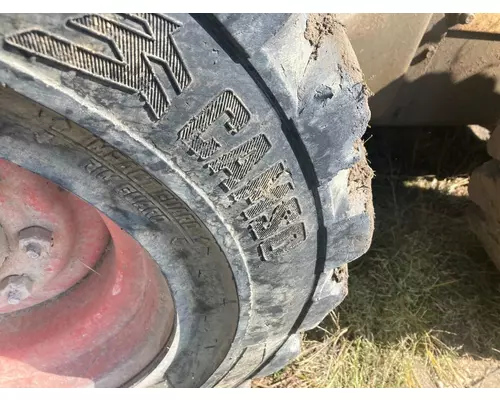 Bobcat S650 Equip Tire and Rim