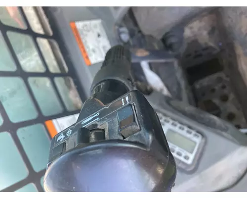 Bobcat S770 Equip Controls