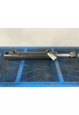 Bobcat S770 Equip Hydraulic Cylinder