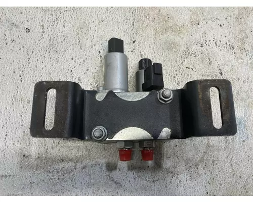 Bobcat S770 Equip Hydraulic Valve