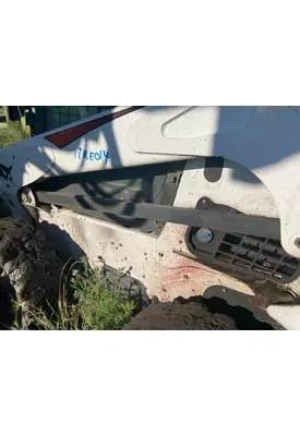 Bobcat S770 Equip Linkage