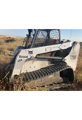 Bobcat T250 Equip Loader Arm