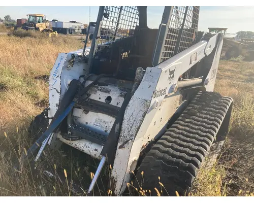Bobcat T250 Equip Loader Arm