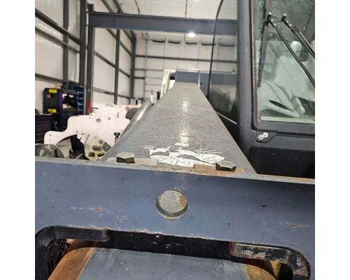 Bobcat V623 Equip Boom