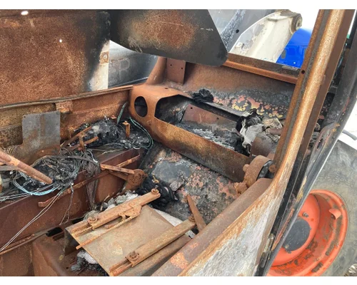 Bobcat V623 Equip Cab Assembly