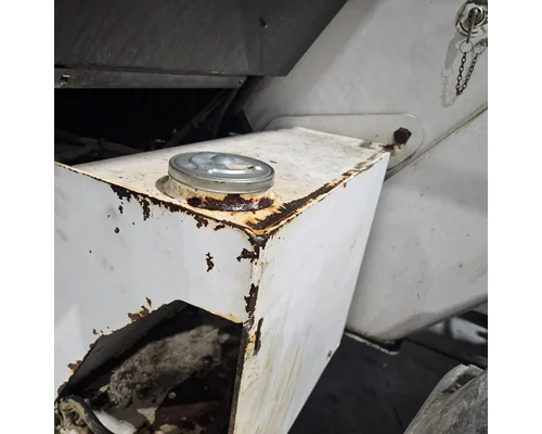 Bobcat V623 Equip Fuel Tank