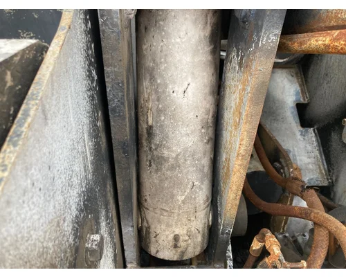 Bobcat V623 Equip Hydraulic Cylinder