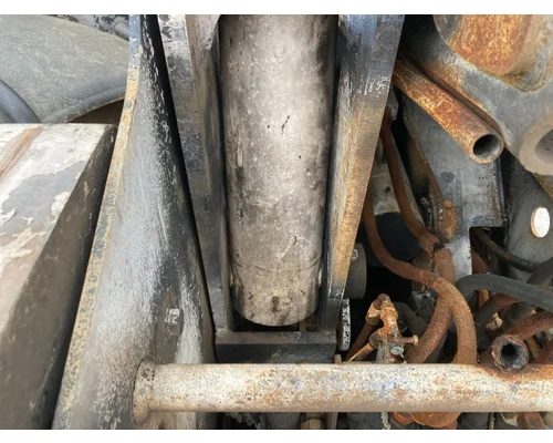 Bobcat V623 Equip Linkage