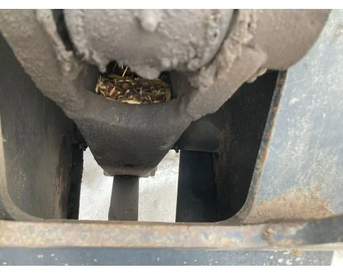 Bobcat V623 Equip Linkage