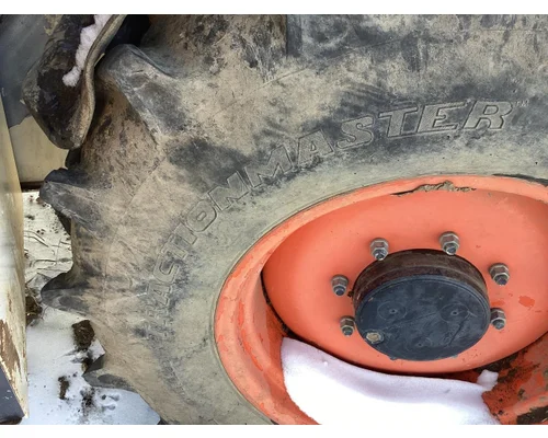 Bobcat V623 Equip Tire and Rim