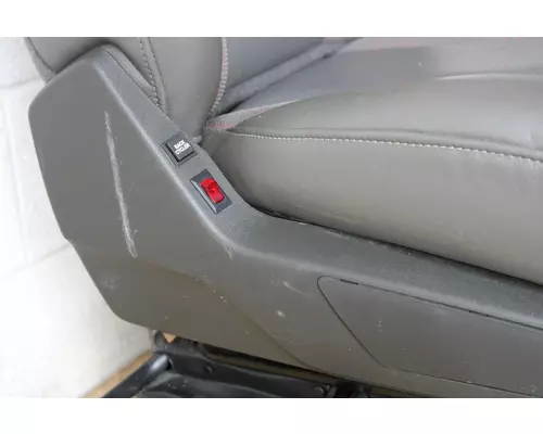 Bostrom/National VOL 6605 Seat, Front