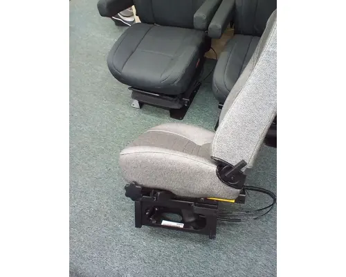 Bostrom T914 New Bostrom Mid Back Air Ride Seat