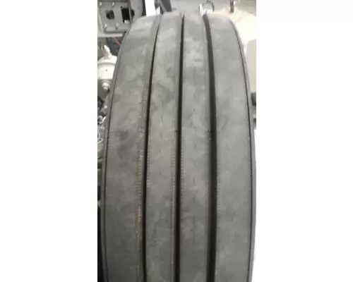 Bridgestone R213 Tires