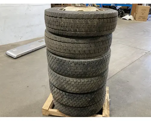 Tire And Rim Budd 19.5 Vander Haags Inc Sf