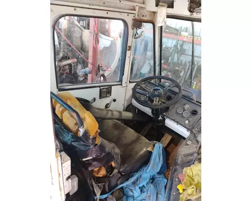 CAPACITY TJ5000 Cab