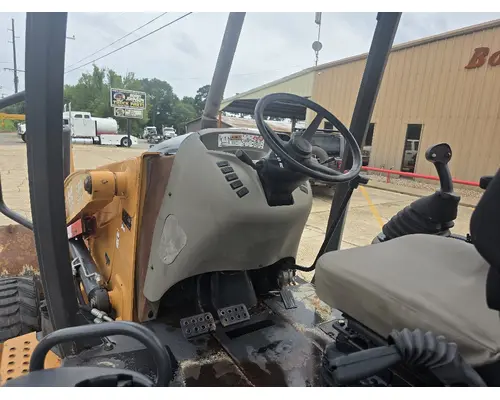 CASE 580 SUPER N Equipment (Whole Vehicle)