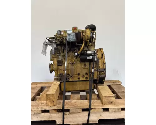 CATERPILLAR 3024 Engine Assembly