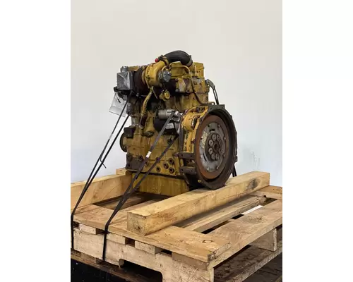 CATERPILLAR 3024 Engine Assembly