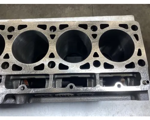 CATERPILLAR 3116E Cylinder Block